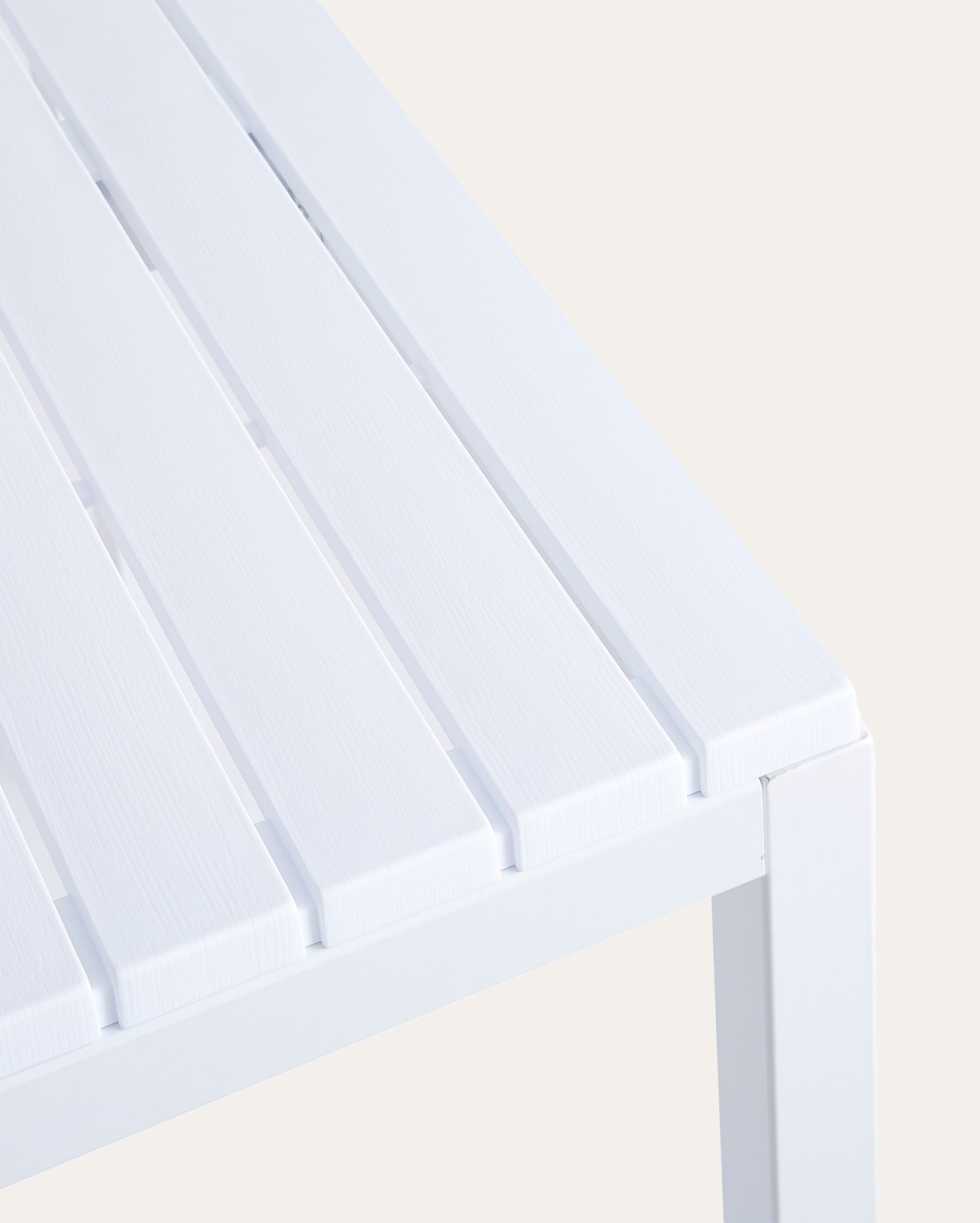 Lille Plastic Outdoor Dining Table, White
